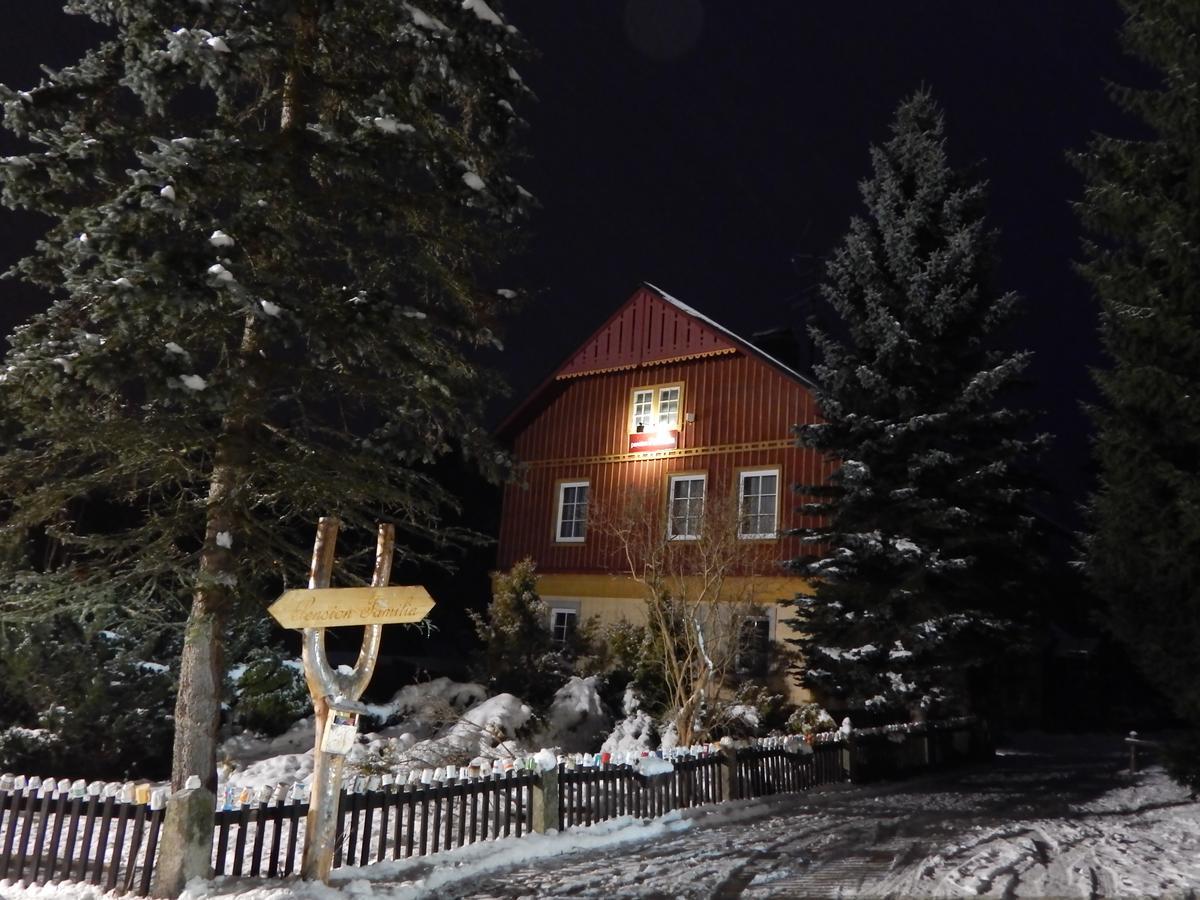 Pension Familia Гаррахов Экстерьер фото
