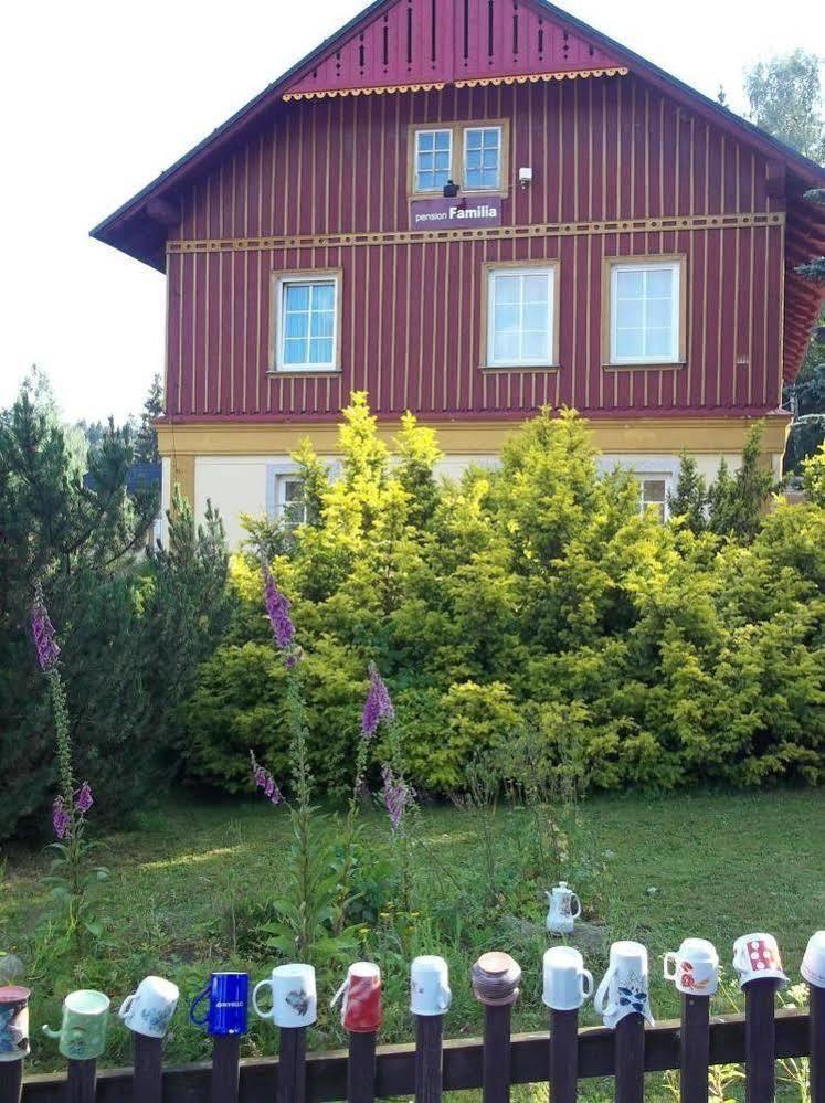 Pension Familia Гаррахов Экстерьер фото