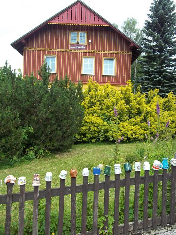 Pension Familia Гаррахов Экстерьер фото