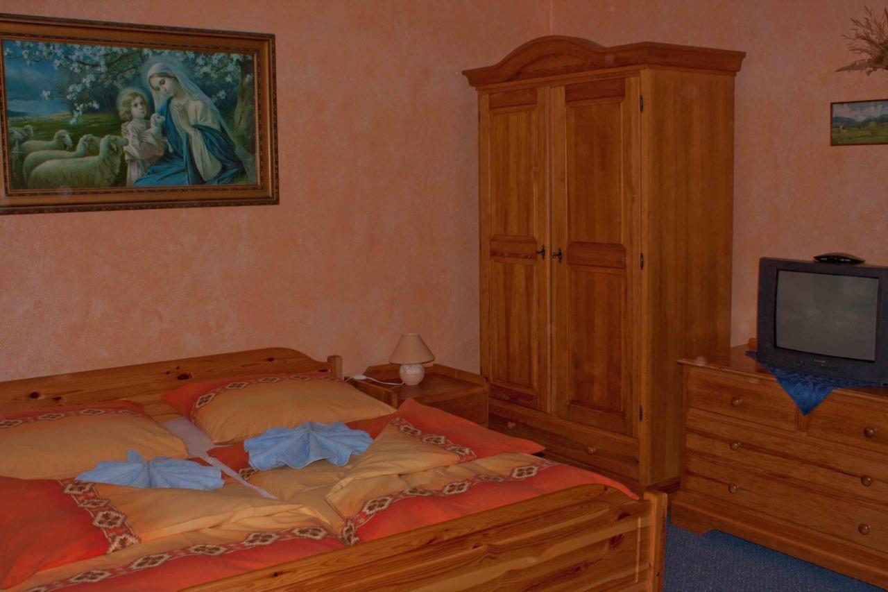 Pension Familia Гаррахов Номер фото